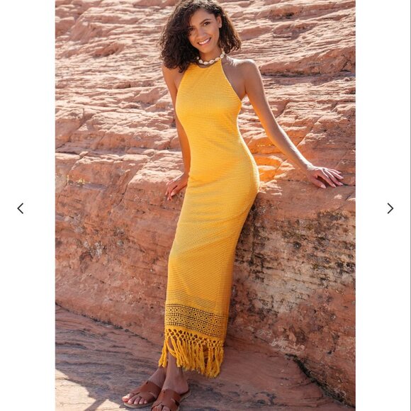 🎄NWT Cupshe Sunflower Halter-Neck Crochet Tassel Maxi Dress Size Medium - Picture 3 of 5